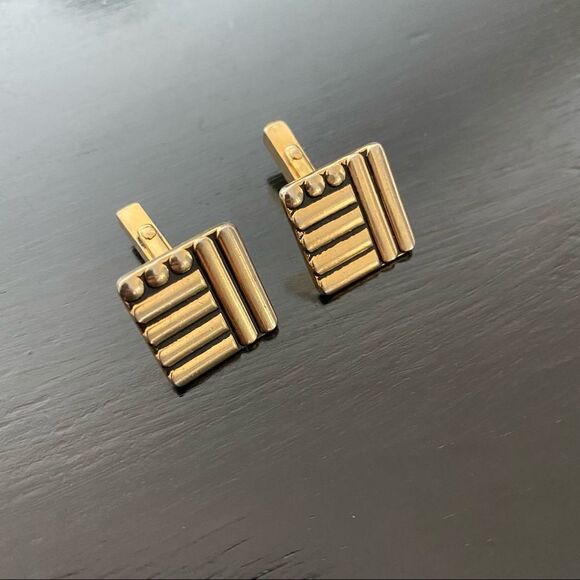 Vintage SWANK gold cuff links - Picture 1 of 9